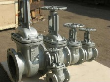 ЗАДВИЖКИ (чугунные, стальные)