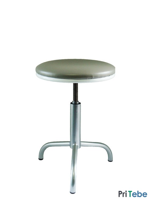 Стулья и табуреты на винтовой опоре 