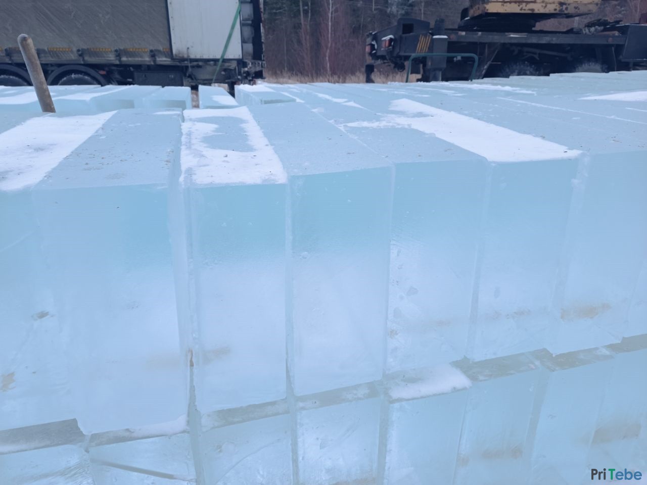 Лед,блоки льда для скульптур, лед строительный