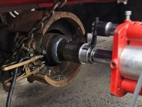 Ремонт осей грузовых автомобилей