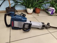 Продаю - молоток отбойный Bosch.