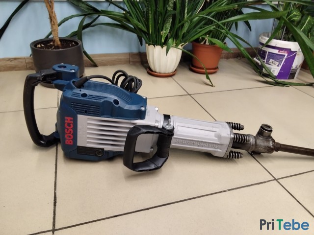Продаю - молоток отбойный Bosch.
